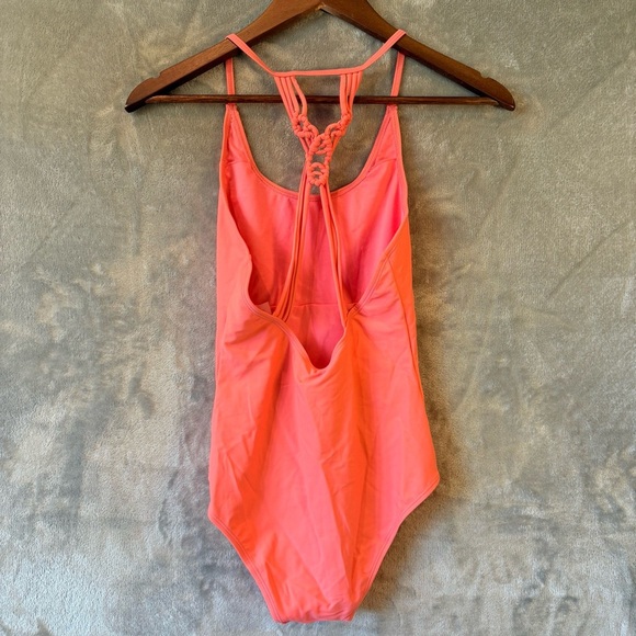 Marilyn Monroe Coral One-Piece Swimsuit Strappy Back Sz M - Picture 2 of 5